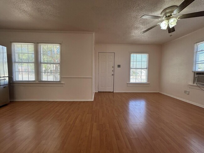 Foto del edificio - 2211 26th St