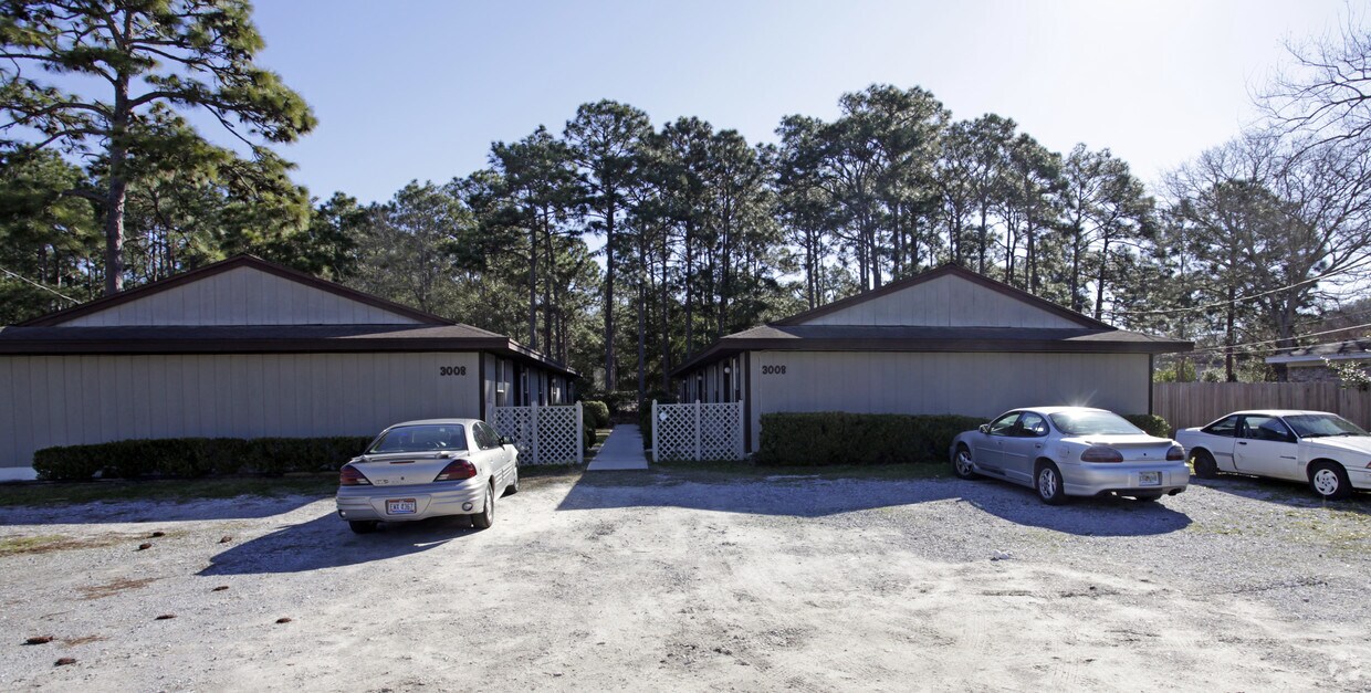 Foto del edificio - 3008 Stanford Rd