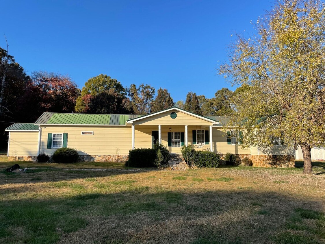 3831 Woodland View Pl, Asheboro, NC 27205 House Rental in Asheboro