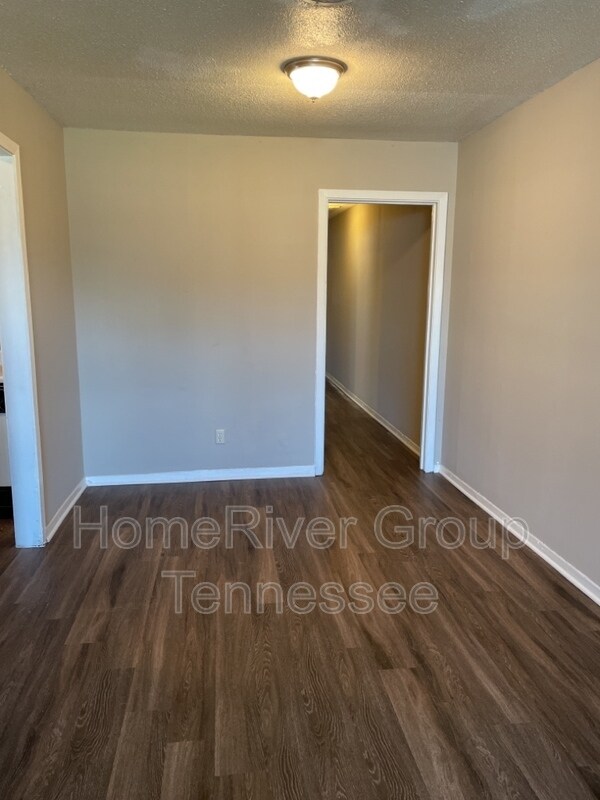 Building Photo - 3210 Forest Brook Dr