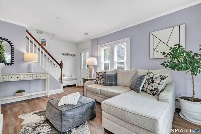 Building Photo - 132 Pequot Ave