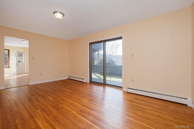 Foto del edificio - 132 Woodland Dr
