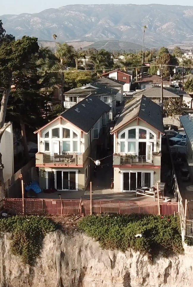 Building Photo - 6631 Del Playa Dr