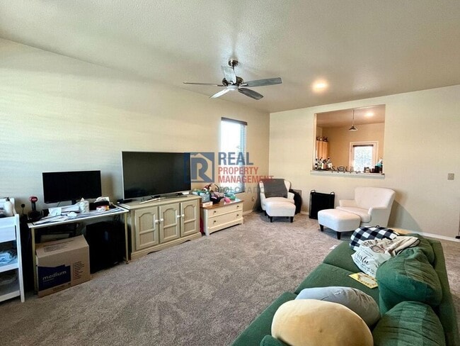 Building Photo - 10503 Country Park Point