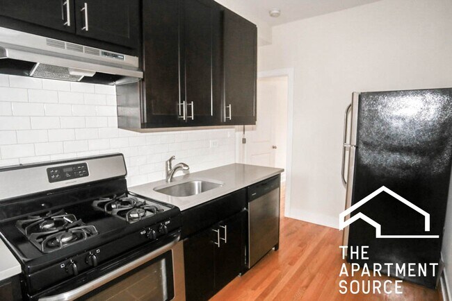 Foto del edificio - 5115 N Winchester Ave