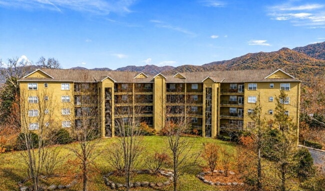 Building Photo - 338 Pinnacle View Way