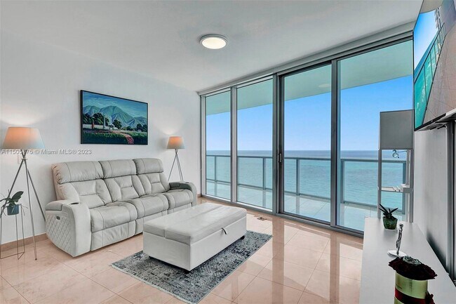 Building Photo - 17001 Collins Ave