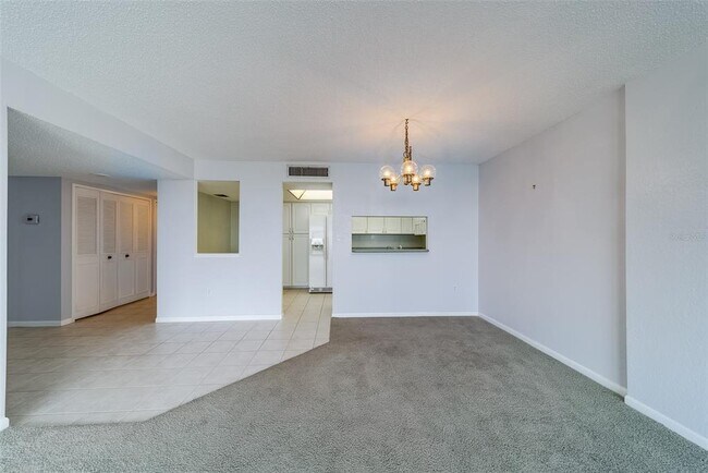 Building Photo - 400 Island Way