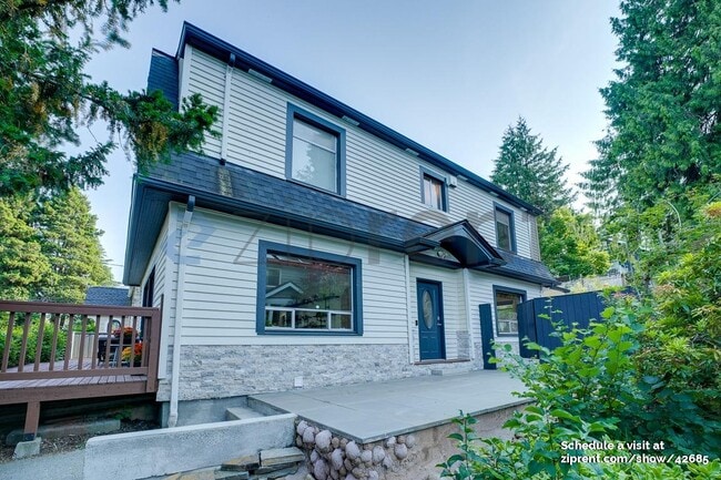 Building Photo - 6541 20th Ave NE