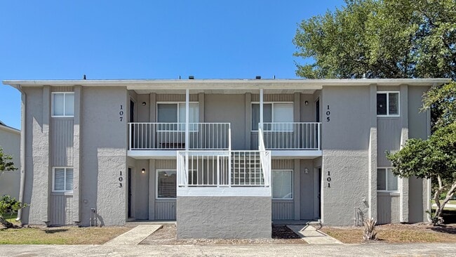 Building Photo - 101-107 Cory Ln - 105