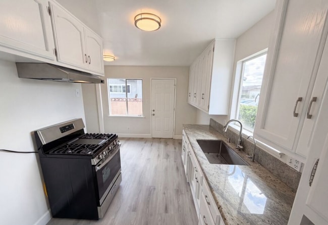 Foto del edificio - 14809 Dancer St