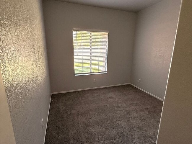 Foto del edificio - 1503 Shotgun Ln