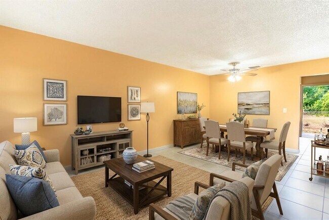 Building Photo - 140 Ave W NW