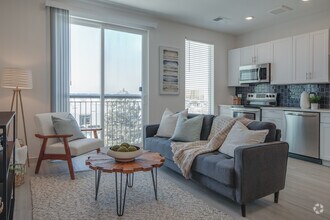 1BR, 1BA - 577SF - Bloom at Cherry Creek