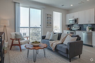1BR, 1BA - 577SF - Bloom at Cherry Creek
