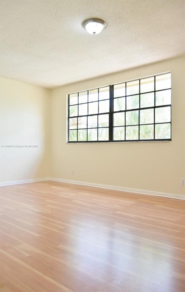 Building Photo - 9481 NW 39th Pl