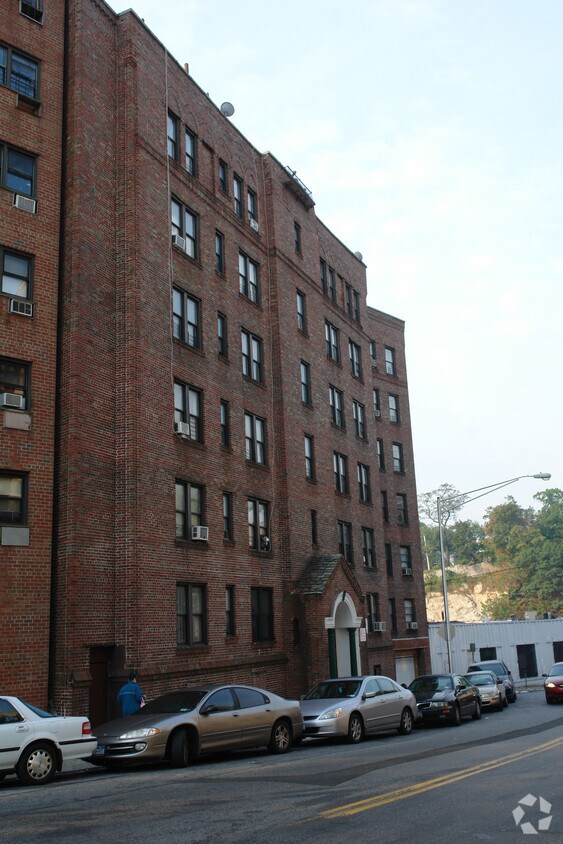 14 Caryl Ave, Yonkers, NY 10705 Apartments in Yonkers, NY