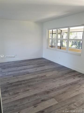 Foto del edificio - 117 NW 118th St