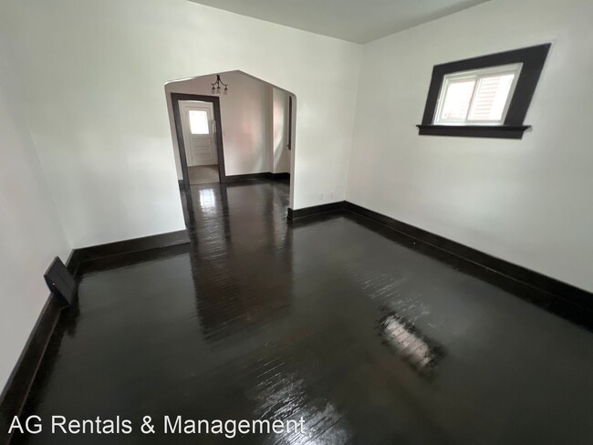 Building Photo - 3 br, 1.5 bath House - 1019 Northwood Blvd