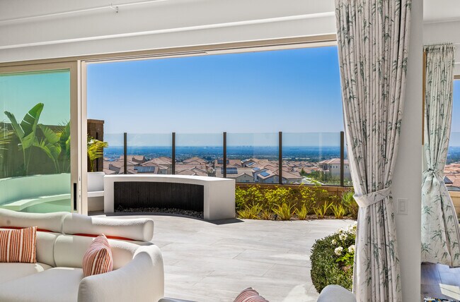 Foto del edificio - 135 Oakstone