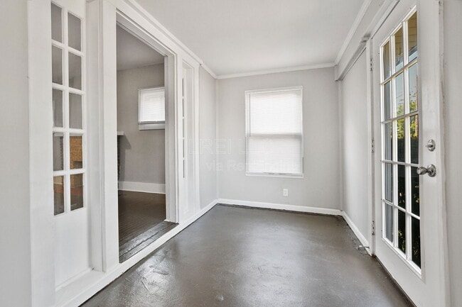 Building Photo - 4116 Larkwood Ave