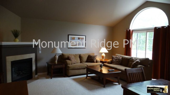 Foto del edificio - 752 Glen Ct