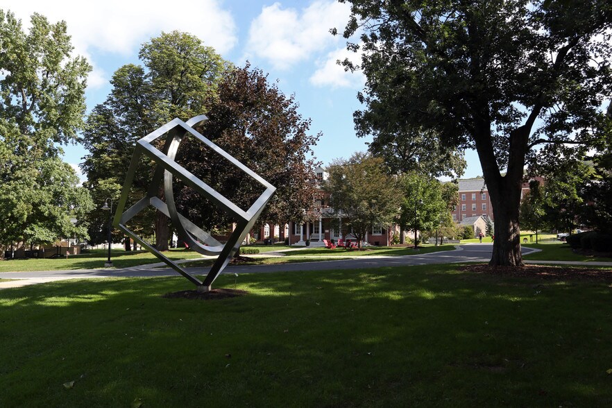 Picture of College Heights Reading