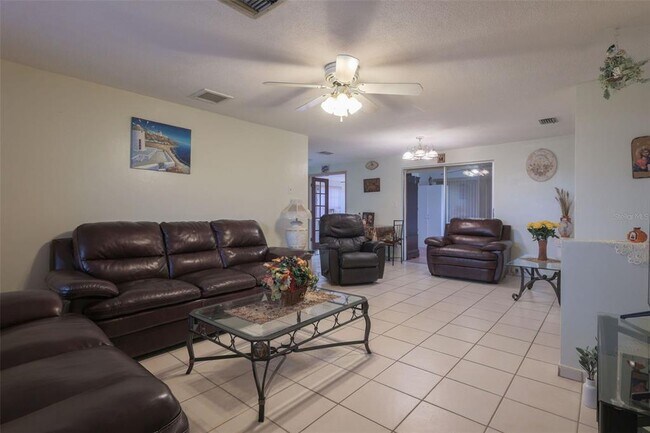 Foto del edificio - 1623 Dartmouth Dr