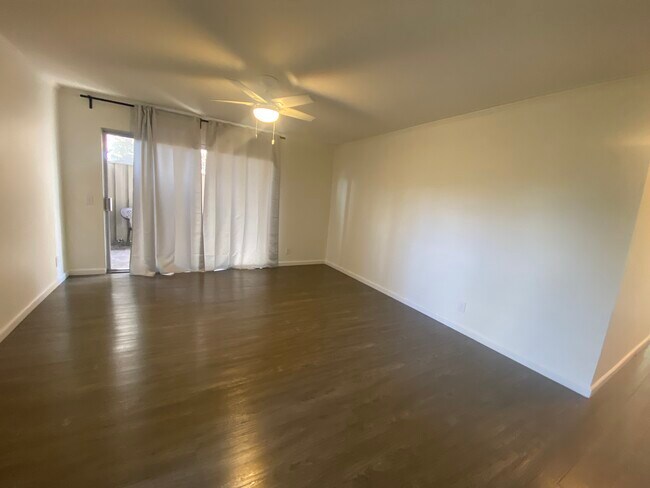 Living room - 20704 S Vermont Ave
