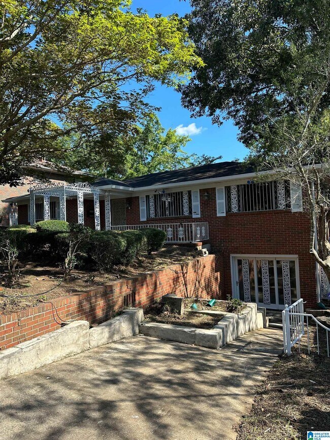Foto del edificio - 905 45th St N