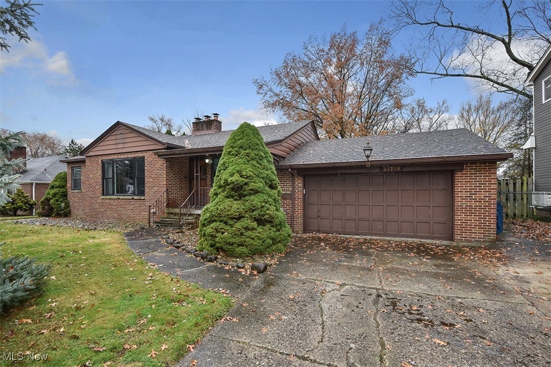 Primary Photo - 21775 Hillsdale Ave