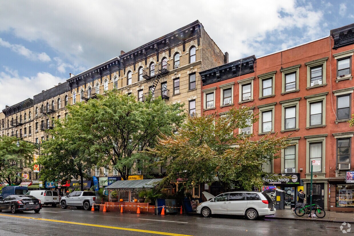 Primary Photo - 228 E 116th St