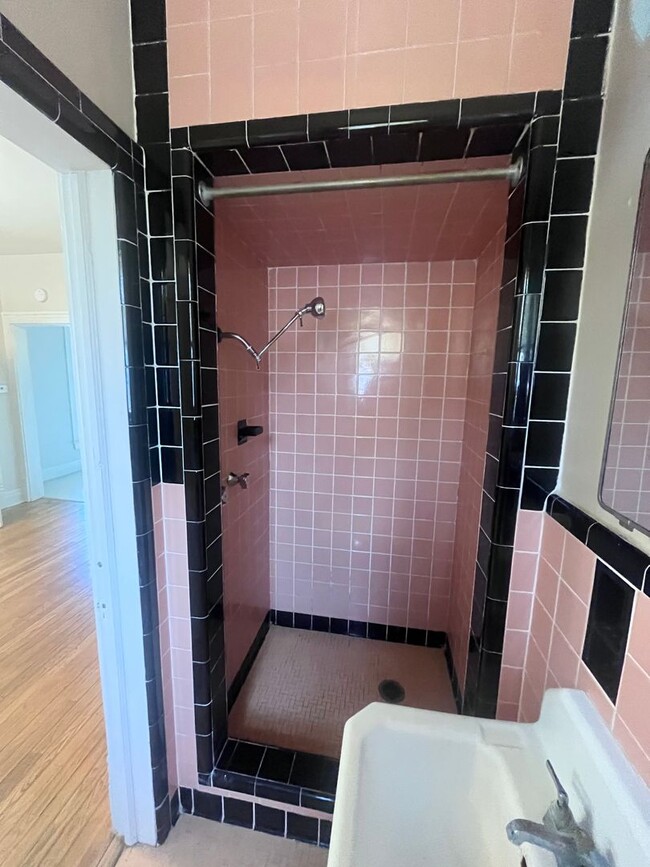 Building Photo - Condos At Highland Park