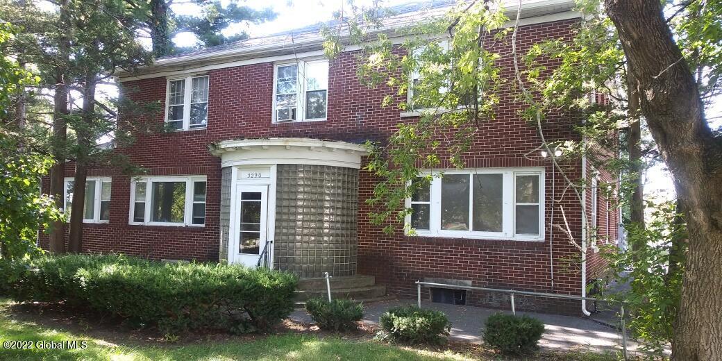 Foto principal - 3290 Balltown Rd