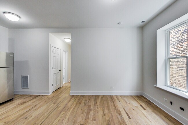 Foto del edificio - 815 S Carpenter St