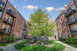 Building Photo - 7724 N Ashland Ave