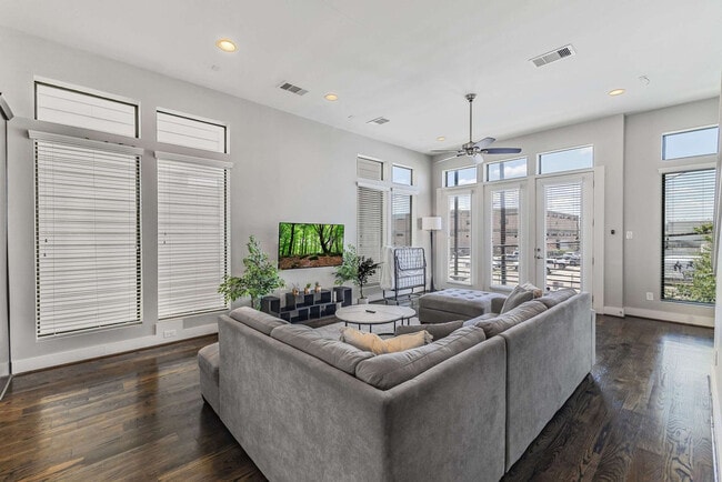 Foto del edificio - 2114 Sabine St