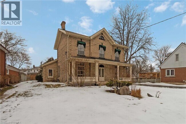 Photo du bâtiment - 56 Mt Pleasant St