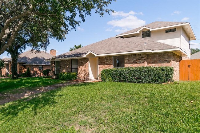 Building Photo - 6536 Bronze Leaf Dr