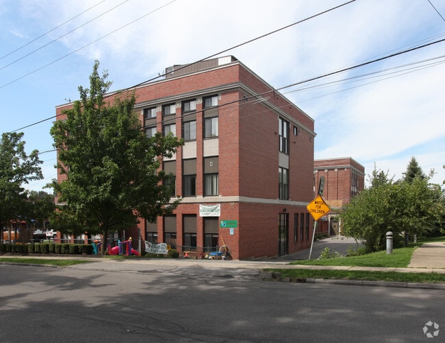 Village Pines Apartments Apartments in Orchard Park, NY