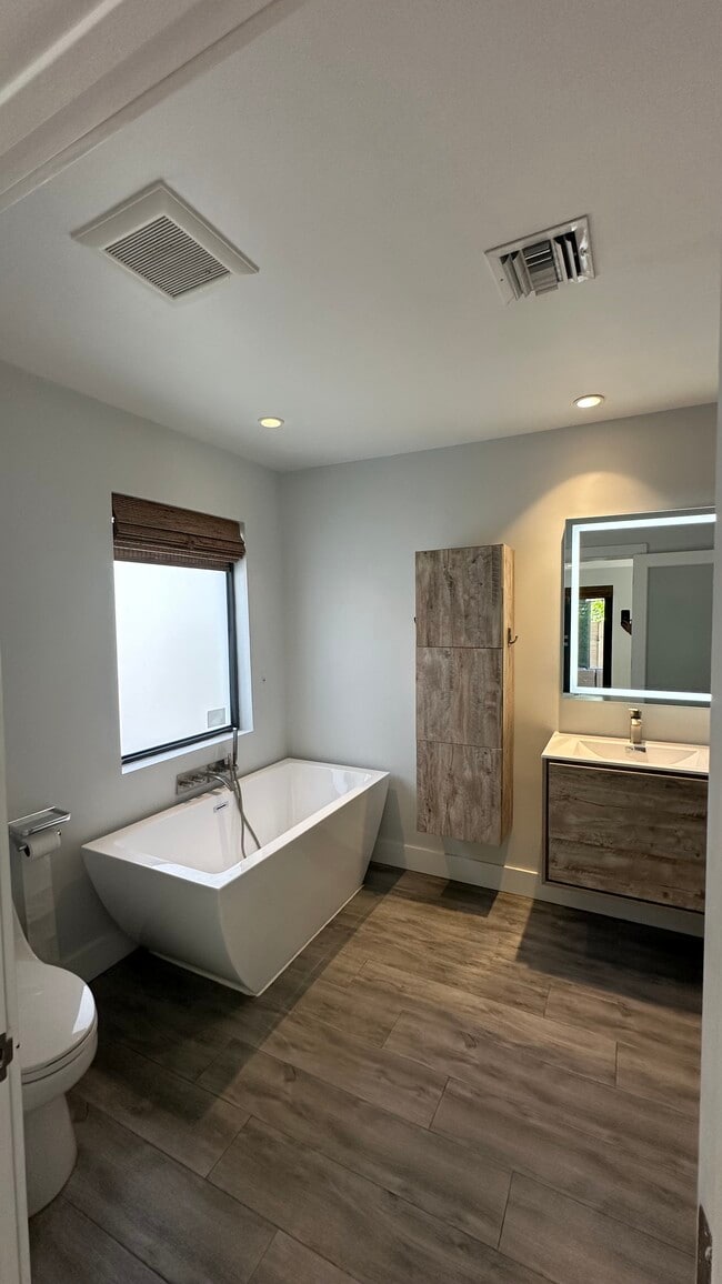 Foto del edificio - 11015 Tanya St