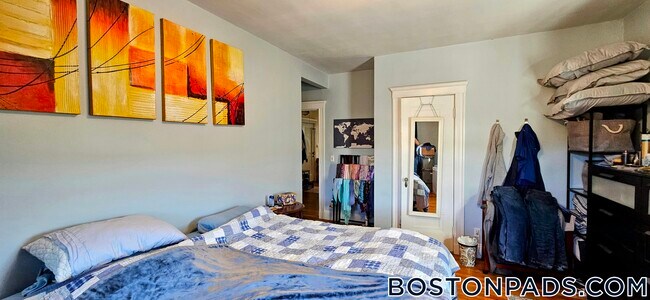 Foto del edificio - 52 Babcock St