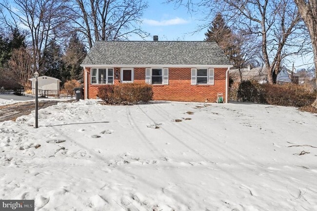 Building Photo - 1828 Olmstead Dr