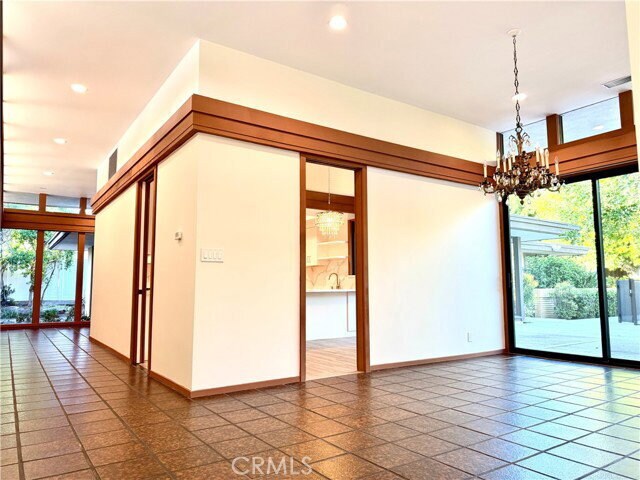 Foto del edificio - 880 Gainsborough Dr