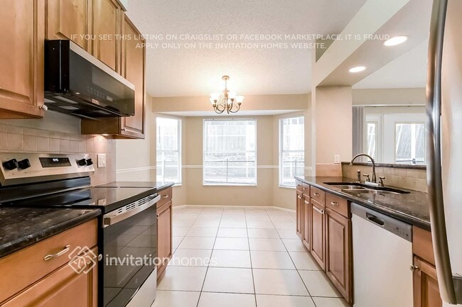 Foto del edificio - 282 Lake Doe Blvd