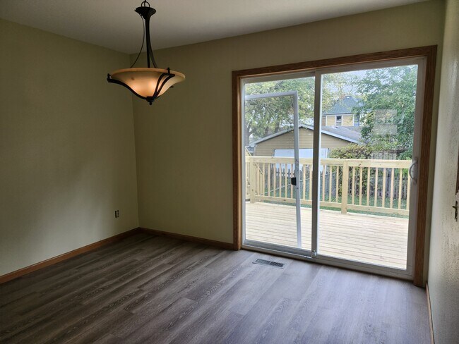 Foto del edificio - 301 King St