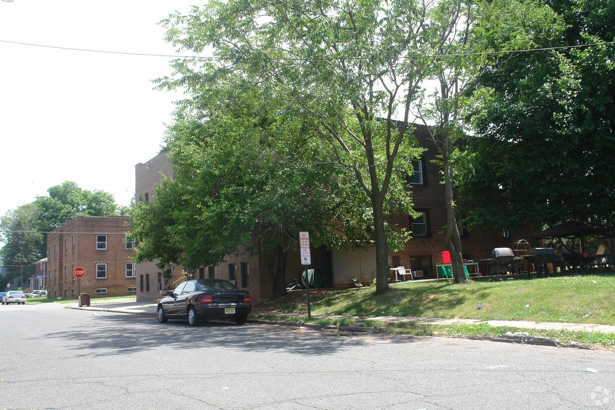 1105 Charles St, Linden, NJ 07036 Apartments in Linden, NJ