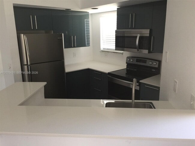 Building Photo - 13060 Vista Isles Dr