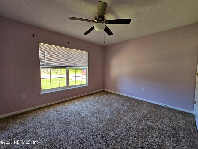Foto del edificio - 3135 Ash Harbor Dr E