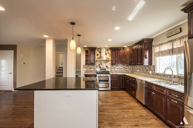 Foto del edificio - 106 Sharon Dr